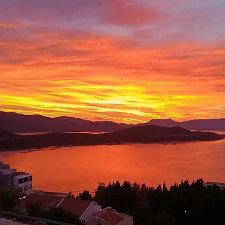 アパート Intrada *