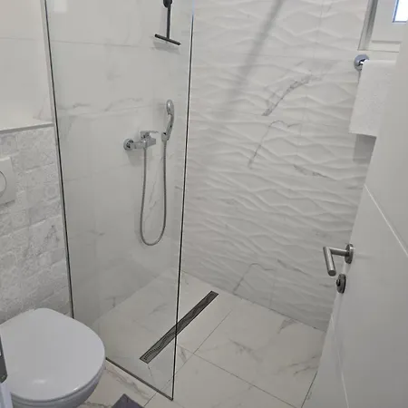 アパート Intrada