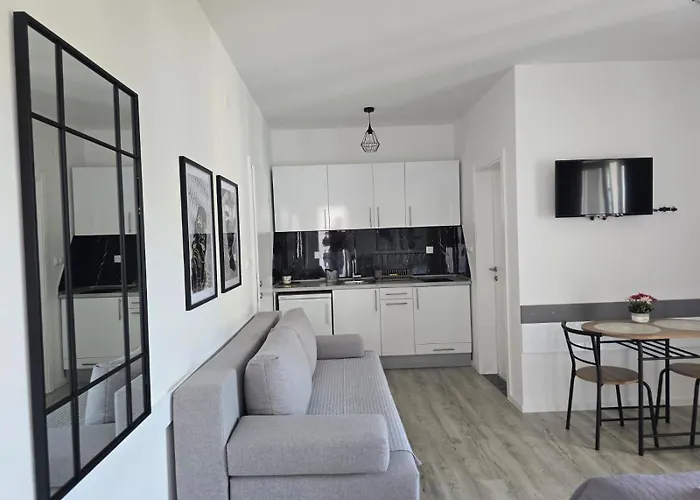 アパート Intrada